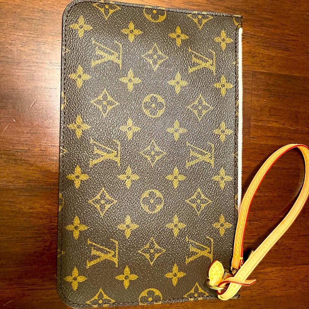 Louis Vuitton LV Monogram Pouch Wristlet Neverfull MM Zip